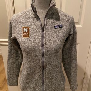 Patagonia sweater jacket med (looks like small)
